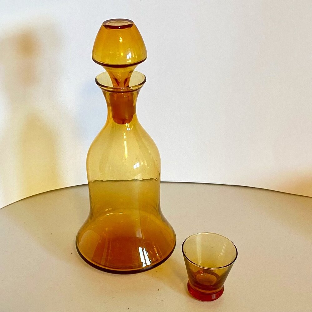 VTG Italian Amber Art Glass Decanter Bottle, Stopper & Shot-Glass Set Empoli MCM